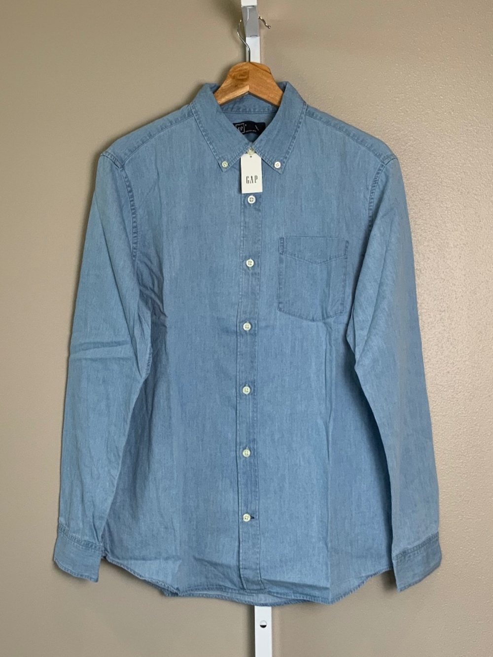 GAP Indigo Twill Chambray Button Down Oxford Shirt